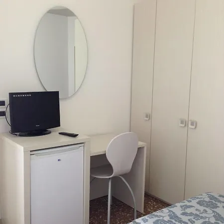 Carlton Hotell