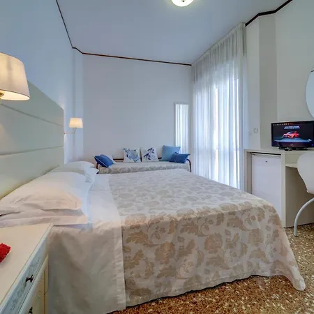 Carlton Ρίμινι