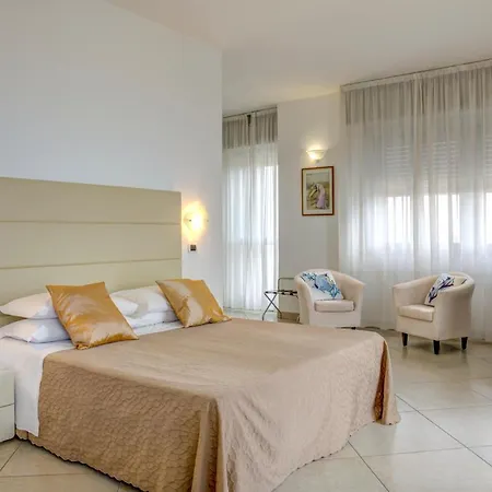 Carlton Ξενοδοχείο 3*