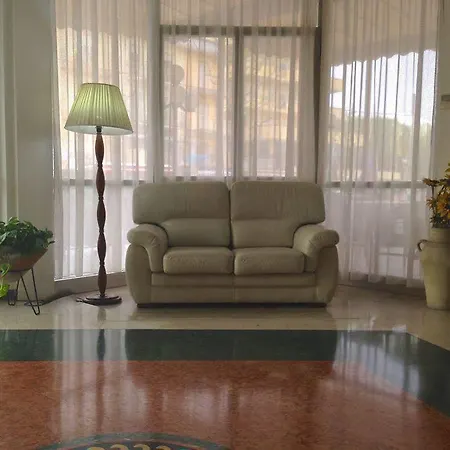 Hotel Carlton 3*