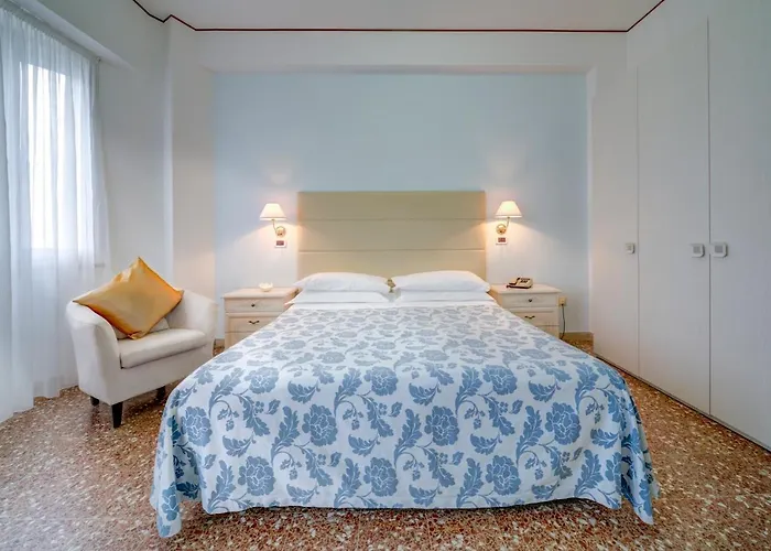 Hotel Carlton Marebello